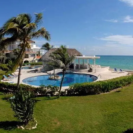 Xaman Ha 7021 Hotel